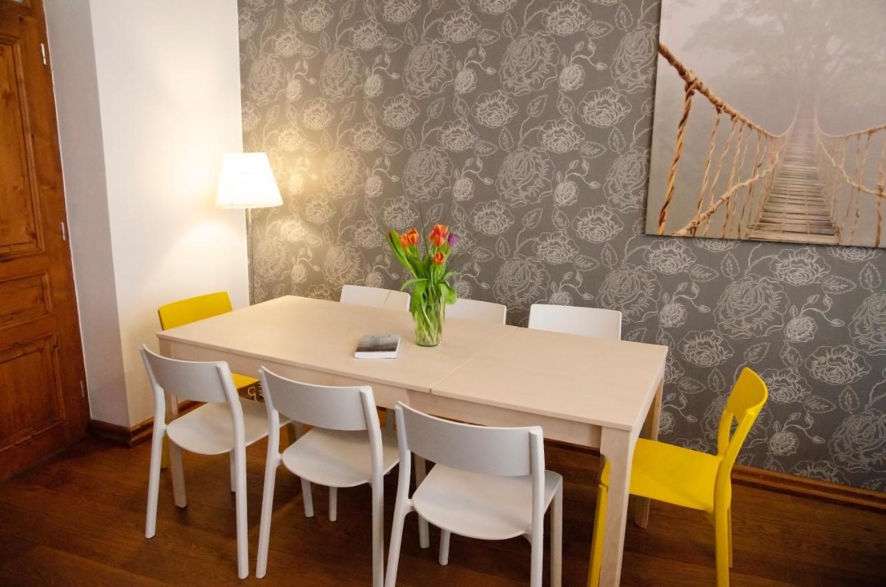 The Republic Garden Hostel Prague Ngoại thất bức ảnh