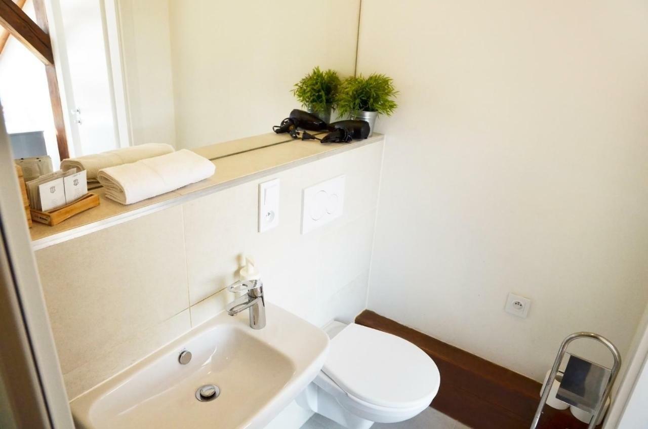 The Republic Garden Hostel Prague Ngoại thất bức ảnh